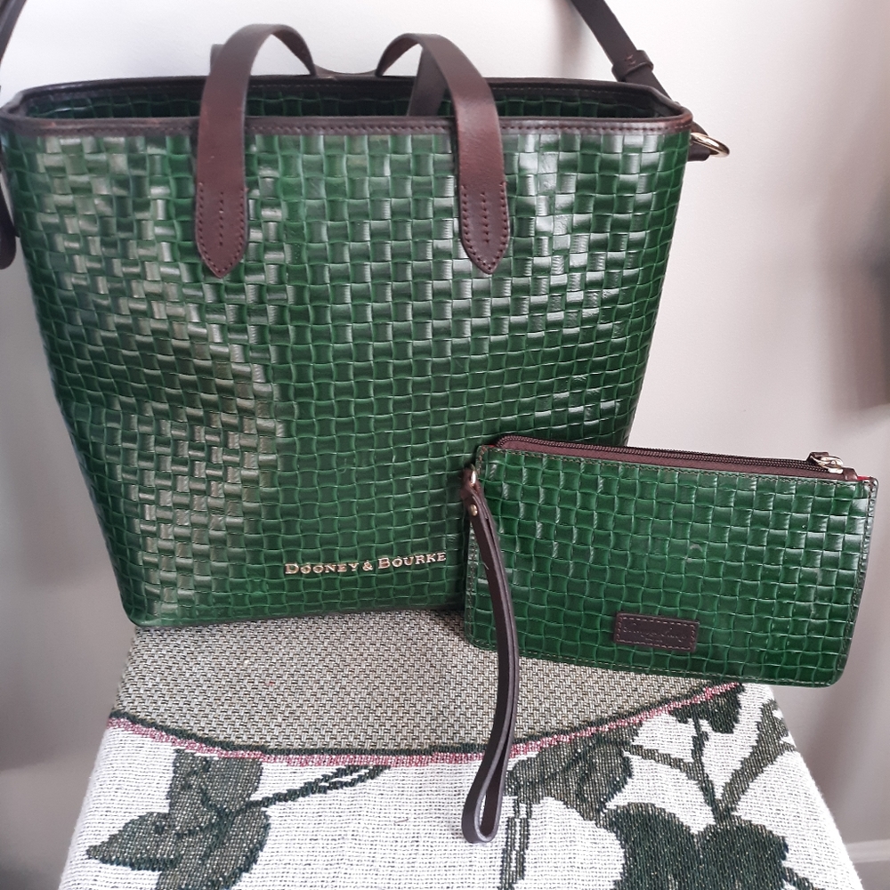 Authentic Dooney & Bourke Handbag